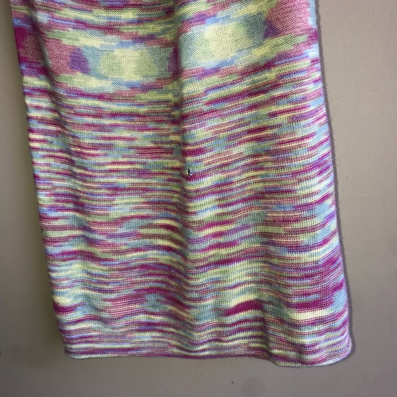 Tie Dye Knit Top Super Cute! - Picture 5 of 7